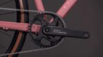 Nuroad ONE Gravelbike ruby´n´puce (2026) – Bild 6