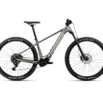URRUN 30 540 E-Mountainbike Hardtail Magnetic Bronze (Matt) - Silver (Gloss) (2026)
