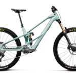 WILD LT M-TEAM RS E-Mountainbike Fully Smooth Silver (Matt) - Escape Green C. View (Gloss) (2027)